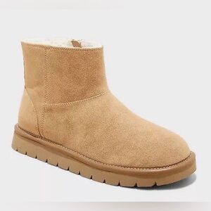 Universal Thread NWT Tan Suede Ankle Boots Size: 6